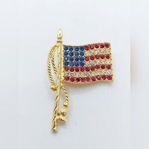 Vintage American flag brooch, USA pin, patriotic pin, Independence day 4th‎